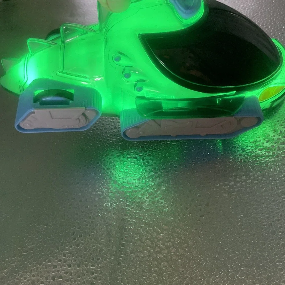 PJ Masks‎ Gekko Mobile Light Up and Sounds Motorized Rolling Racer Gekko Mobile